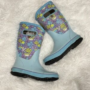 BOGS Blue and Purple Floral Rainboots Youth Size 2